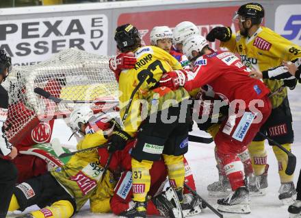 EBEL. Eishockey Bundesliga. KAC gegen	spusu Vienna Capitals. Johannes Bischofberger, Thomas Vallant, (KAC),  Christof Kromp,Nikolaus Hartl  (Vienna Capitals). Klagenfurt, am 17.9.2021.
Foto: Kuess
www.qspictures.net

---
pressefotos, pressefotografie, kuess, qs, qspictures, sport, bild, bilder, bilddatenbank