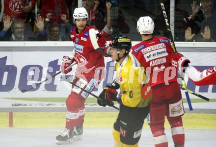 EBEL. Eishockey Bundesliga. KAC gegen	spusu Vienna Capitals. Torjubel Matthew Fraser, Lukas Haudum (KAC). Klagenfurt, am 17.9.2021.
Foto: Kuess
www.qspictures.net

---
pressefotos, pressefotografie, kuess, qs, qspictures, sport, bild, bilder, bilddatenbank