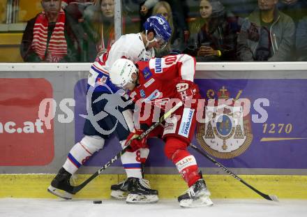 EBEL. Eishockey Bundesliga. KAC gegen	HC TIWAG Innsbruck. Thomas Vallant,  (KAC),  Lukas Baer (Innsbruck). Klagenfurt, am 18.9.2021.
Foto: Kuess
www.qspictures.net

---
pressefotos, pressefotografie, kuess, qs, qspictures, sport, bild, bilder, bilddatenbank