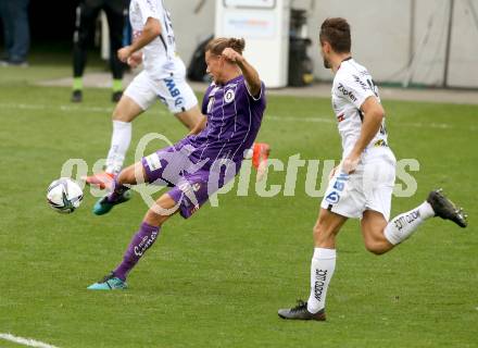 Fussball. Bundesliga. SK Austria Klagenfurt gegen  LASK.  Patrick Greil,  (Klagenfurt), James Holland (LASK). Klagenfurt, am 19.9.2021.
Foto: Kuess
www.qspictures.net
---
pressefotos, pressefotografie, kuess, qs, qspictures, sport, bild, bilder, bilddatenbank