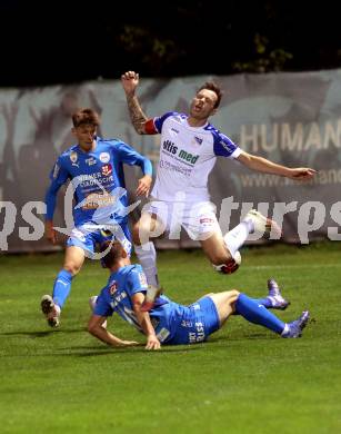 Fussball OEFB Cup. Treibach gegen FAC Wien.  Kevin Vaschauner   (Treibach),  Marcel Michael Monsberger,  David Ungar (FAC). Treibach, am 21.9.2021.
Foto: Kuess
---
pressefotos, pressefotografie, kuess, qs, qspictures, sport, bild, bilder, bilddatenbank