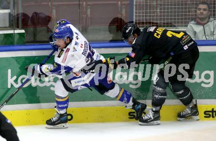 EBEL. Eishockey Bundesliga. VSV gegen HC Pustertal Woelfe.  Joel Broda,  (VSV), Michael Caruso  (Pustertal). Villach, am 24.9.2021.
Foto: Kuess
www.qspictures.net
---
pressefotos, pressefotografie, kuess, qs, qspictures, sport, bild, bilder, bilddatenbank