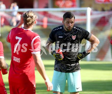 Fussball. Kaerntner Liga. Ferlach Atus gegen St. Michael/Bl..  Florian Heindl
 (Ferlach). Ferlach, am 25.9.2021.
Foto: Kuess
www.qspictures.net
---
pressefotos, pressefotografie, kuess, qs, qspictures, sport, bild, bilder, bilddatenbank