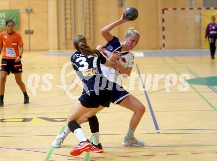 Handball. Bundesliga. Frauen.  	SC witasek Ferlach/Feldkirchen gegen roomz JAGS WV.  Fister Petra  (Ferlach), Gander Kim   (roomz JAGS WV). Ferlach, 25.9.2021.
Foto: Kuess
---
pressefotos, pressefotografie, kuess, qs, qspictures, sport, bild, bilder, bilddatenbank