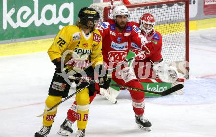 EBEL. Eishockey Bundesliga. KAC gegen	spusu Vienna Capitals. Martin Schumnig, Sebastian Dahm,  (KAC), Nicolai Meyer  (Vienna Capitals). Klagenfurt, am 1.10.2021.
Foto: Kuess
www.qspictures.net

---
pressefotos, pressefotografie, kuess, qs, qspictures, sport, bild, bilder, bilddatenbank