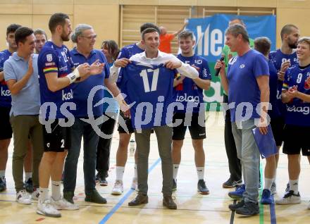 Handball. SC Kelag Ferlach gegen Sparkasse Schwaz Handball Tirol.   Verabschiedung Izudin Mujanovic. Ferlach, am 25.9.2021. 
Foto: Kuess
---
pressefotos, pressefotografie, kuess, qs, qspictures, sport, bild, bilder, bilddatenbank