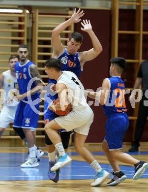 Basketball Austria Cup 2020/2021.  Woerthersee Piraten gegen BBU Salzburg. Felix Leindecker (Piraten), Guillermo SÃ¡nchez Daza (BBU Salzburg). Klagenfurt, am 2.10.2021.
Foto: Kuess
www.qspictures.net

---
pressefotos, pressefotografie, kuess, qs, qspictures, sport, bild, bilder, bilddatenbank