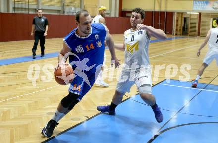 Basketball Austria Cup 2020/2021.  Woerthersee Piraten gegen BBU Salzburg. Andreas Nuck, (Piraten), Rusmir Grosic (BBU Salzburg). Klagenfurt, am 2.10.2021.
Foto: Kuess
www.qspictures.net

---
pressefotos, pressefotografie, kuess, qs, qspictures, sport, bild, bilder, bilddatenbank