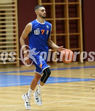 Basketball Austria Cup 2020/2021.  Woerthersee Piraten gegen BBU Salzburg. Adrian Mitchell (BBU Salzburg). Klagenfurt, am 2.10.2021.
Foto: Kuess
www.qspictures.net

---
pressefotos, pressefotografie, kuess, qs, qspictures, sport, bild, bilder, bilddatenbank