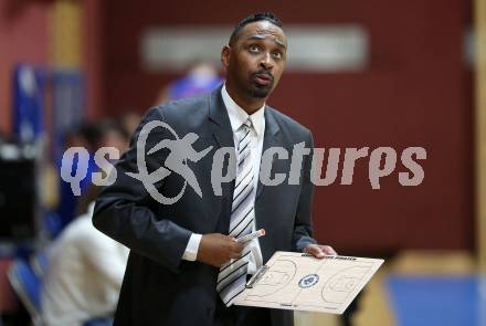 Basketball Austria Cup 2020/2021.  Woerthersee Piraten gegen BBU Salzburg. Trainer Aaron Mitchell (Piraten). Klagenfurt, am 2.10.2021.
Foto: Kuess
www.qspictures.net

---
pressefotos, pressefotografie, kuess, qs, qspictures, sport, bild, bilder, bilddatenbank