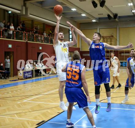 Basketball Austria Cup 2020/2021.  Woerthersee Piraten gegen BBU Salzburg. Maximilian Kunovjanek (Piraten), Guillermo SÃ¡nchez Daza (BBU Salzburg). Klagenfurt, am 2.10.2021.
Foto: Kuess
www.qspictures.net

---
pressefotos, pressefotografie, kuess, qs, qspictures, sport, bild, bilder, bilddatenbank