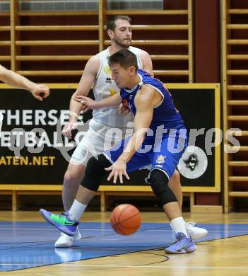 Basketball Austria Cup 2020/2021.  Woerthersee Piraten gegen BBU Salzburg. Maximilian Kunovjanek (Piraten), Guillermo SÃ¡nchez Daza (BBU Salzburg). Klagenfurt, am 2.10.2021.
Foto: Kuess
www.qspictures.net

---
pressefotos, pressefotografie, kuess, qs, qspictures, sport, bild, bilder, bilddatenbank