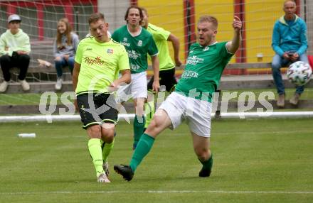 Fussball. 2. Klasse A. Ainet gegen Obermillstatt.  Sandro Patrick Putzhuber  (Ainet),  Jonas Oberzaucher (Obermillstatt). Ainet, 3.10.2021.
Foto: Kuess
---
pressefotos, pressefotografie, kuess, qs, qspictures, sport, bild, bilder, bilddatenbank