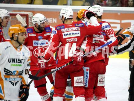 EBEL. Eishockey Bundesliga. KAC gegen	Black Wings Linz. Torjubel Thomas Koch, Rok Ticar, Paul Postma, Matthew Fraser (KAC). Klagenfurt, am 8.10.2021.
Foto: Kuess
www.qspictures.net

---
pressefotos, pressefotografie, kuess, qs, qspictures, sport, bild, bilder, bilddatenbank