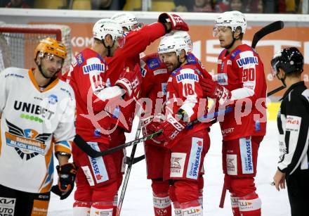 EBEL. Eishockey Bundesliga. KAC gegen	Black Wings Linz. Torjubel Thomas Koch, Rok Ticar, Paul Postma, Matthew Fraser (KAC). Klagenfurt, am 8.10.2021.
Foto: Kuess
www.qspictures.net

---
pressefotos, pressefotografie, kuess, qs, qspictures, sport, bild, bilder, bilddatenbank