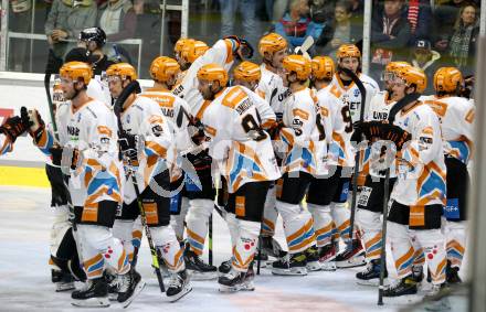 EBEL. Eishockey Bundesliga. KAC gegen	Black Wings Linz. Jubel Linz. Klagenfurt, am 8.10.2021.
Foto: Kuess
www.qspictures.net

---
pressefotos, pressefotografie, kuess, qs, qspictures, sport, bild, bilder, bilddatenbank