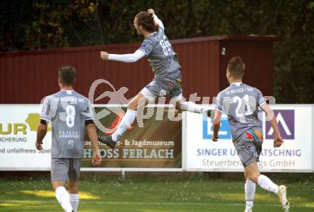 Fussball. Kaerntner Liga. Ferlach Atus gegen Dellach/Gail.  Torjubel Lukas Fabian Santner (Dellach). Ferlach, am 9.10.2021.
Foto: Kuess
www.qspictures.net
---
pressefotos, pressefotografie, kuess, qs, qspictures, sport, bild, bilder, bilddatenbank