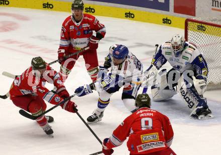 EBEL. Eishockey Bundesliga. VSV gegen HCB Suedtirol Alperia. Derek Joslin, Andreas Bernard,  (VSV),  Anton Bernard, Dustin Gazley, Marco Insam (Bozen). Villach, am 10.10.2021.
Foto: Kuess
www.qspictures.net
---
pressefotos, pressefotografie, kuess, qs, qspictures, sport, bild, bilder, bilddatenbank