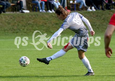 Fussball. Kaerntner Liga. Ferlach Atus gegen Dellach/Gail.  Lukas Fabian Santner (Dellach). Ferlach, am 9.10.2021.
Foto: Kuess
www.qspictures.net
---
pressefotos, pressefotografie, kuess, qs, qspictures, sport, bild, bilder, bilddatenbank