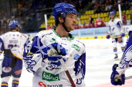 EBEL. Eishockey Bundesliga. VSV gegen HCB Suedtirol Alperia.  Renars Krastenbergs (VSV). Villach, am 10.10.2021.
Foto: Kuess
www.qspictures.net
---
pressefotos, pressefotografie, kuess, qs, qspictures, sport, bild, bilder, bilddatenbank