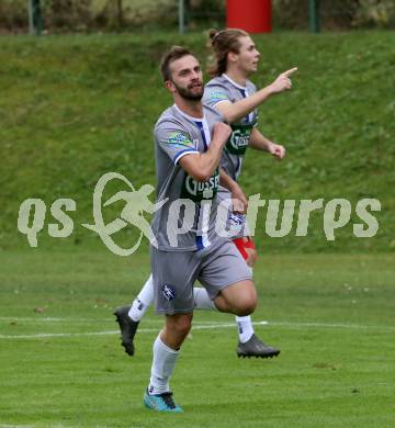 Fussball. Kaerntner Liga. Ferlach Atus gegen Dellach/Gail.  Torjubel  Lukas Huber  (Dellach). Ferlach, am 9.10.2021.
Foto: Kuess
www.qspictures.net
---
pressefotos, pressefotografie, kuess, qs, qspictures, sport, bild, bilder, bilddatenbank