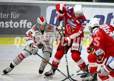 EBEL. Eishockey Bundesliga. KAC gegen	iClinic Bratislava Capitals. Clemens Unterweger,  (KAC), David Bondra  (Bratislava). Klagenfurt, am 15.10.2021.
Foto: Kuess
www.qspictures.net

---
pressefotos, pressefotografie, kuess, qs, qspictures, sport, bild, bilder, bilddatenbank