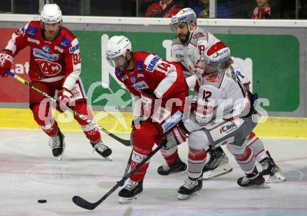 EBEL. Eishockey Bundesliga. KAC gegen	iClinic Bratislava Capitals. Paul Postma, (KAC), David Bondra   (Bratislava). Klagenfurt, am 15.10.2021.
Foto: Kuess
www.qspictures.net

---
pressefotos, pressefotografie, kuess, qs, qspictures, sport, bild, bilder, bilddatenbank