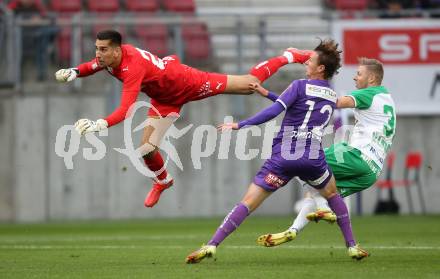 Fussball. Bundesliga. SK Austria Klagenfurt gegen  SK Rapid.   Alex Timossi Andersson,  (Klagenfurt), Maximilian Ullmann, Paul Gartler   (SK Rapid). Klagenfurt, am 16.10.2021.
Foto: Kuess
www.qspictures.net
---
pressefotos, pressefotografie, kuess, qs, qspictures, sport, bild, bilder, bilddatenbank