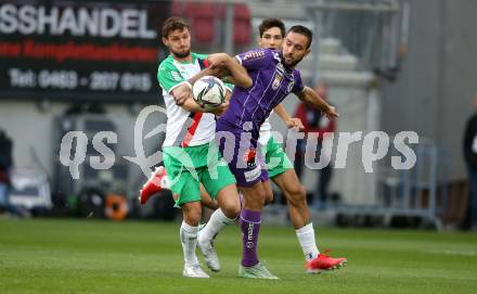 Fussball. Bundesliga. SK Austria Klagenfurt gegen  SK Rapid.  Markus Pink,  (Klagenfurt), Maximilian Hofmann (SK Rapid). Klagenfurt, am 16.10.2021.
Foto: Kuess
www.qspictures.net
---
pressefotos, pressefotografie, kuess, qs, qspictures, sport, bild, bilder, bilddatenbank