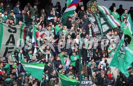 Fussball. Bundesliga. SK Austria Klagenfurt gegen  SK Rapid.  Fans (SK Rapid). Klagenfurt, am 16.10.2021.
Foto: Kuess
www.qspictures.net
---
pressefotos, pressefotografie, kuess, qs, qspictures, sport, bild, bilder, bilddatenbank