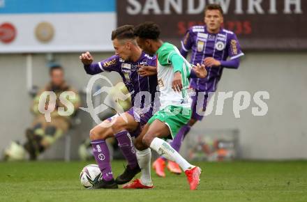 Fussball. Bundesliga. SK Austria Klagenfurt gegen  SK Rapid. Till Schumacher,  (Klagenfurt), Ballo Thierno Mamadoe Lamarana  (SK Rapid). Klagenfurt, am 16.10.2021.
Foto: Kuess
www.qspictures.net
---
pressefotos, pressefotografie, kuess, qs, qspictures, sport, bild, bilder, bilddatenbank