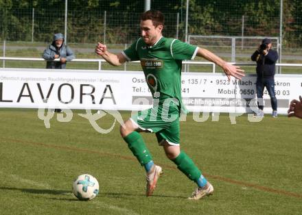 Fussball. Unterliga West. Landskron gegen Sachsenburg.  Julian Brandstaetter  (Landskron). Landskron, 16.10.2016.
Foto: Kuess
---
pressefotos, pressefotografie, kuess, qs, qspictures, sport, bild, bilder, bilddatenbank