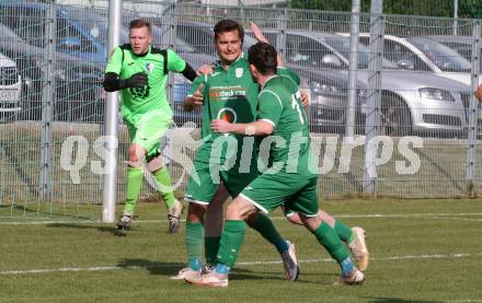 Fussball. Unterliga West. Landskron gegen Sachsenburg.  Torjubel Daniel Arneitz, Julian Brandstaetter  (Landskron). Landskron, 16.10.2016.
Foto: Kuess
---
pressefotos, pressefotografie, kuess, qs, qspictures, sport, bild, bilder, bilddatenbank