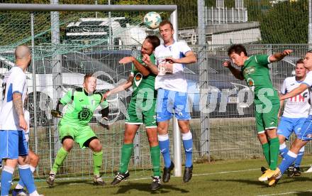 Fussball. Unterliga West. Landskron gegen Sachsenburg.  Christoph Wolfgang Erlacher, (Landskron),  Manuel Dullnig    (Sachsenburg). Landskron, 16.10.2016.
Foto: Kuess
---
pressefotos, pressefotografie, kuess, qs, qspictures, sport, bild, bilder, bilddatenbank