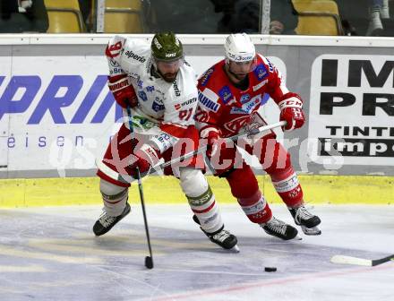 EBEL. Eishockey Bundesliga. KAC gegen	HCB Suedtirol Alperia. Martin Schumnig, (KAC),   Michael Halmo (Bozen). Klagenfurt, am 22.10.2021.
Foto: Kuess
www.qspictures.net

---
pressefotos, pressefotografie, kuess, qs, qspictures, sport, bild, bilder, bilddatenbank