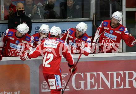 EBEL. Eishockey Bundesliga. KAC gegen	HCB Suedtirol Alperia. Torjubel Rok Ticar (KAC). Klagenfurt, am 22.10.2021.
Foto: Kuess
www.qspictures.net

---
pressefotos, pressefotografie, kuess, qs, qspictures, sport, bild, bilder, bilddatenbank