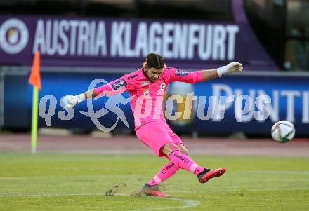 Fussball. Bundesliga. RZ Pellets WAC gegen SK Austria Klagenfurt. Phillip Menzel  (Klagenfurt). Wolfsberg, am 23.10.2021.
Foto: Kuess
www.qspictures.net

---
pressefotos, pressefotografie, kuess, qs, qspictures, sport, bild, bilder, bilddatenbank