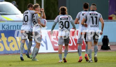 Fussball. Bundesliga. RZ Pellets WAC gegen SK Austria Klagenfurt. Torjubel Michael Liendl, Thorsten Roecher (WAC). Wolfsberg, am 23.10.2021.
Foto: Kuess
www.qspictures.net

---
pressefotos, pressefotografie, kuess, qs, qspictures, sport, bild, bilder, bilddatenbank