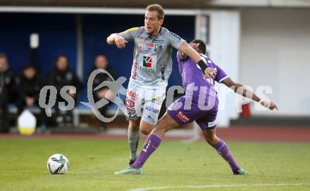 Fussball. Bundesliga. RZ Pellets WAC gegen SK Austria Klagenfurt. Mario Leitgeb,  (WAC), Markus Pink (Klagenfurt). Wolfsberg, am 23.10.2021.
Foto: Kuess
www.qspictures.net

---
pressefotos, pressefotografie, kuess, qs, qspictures, sport, bild, bilder, bilddatenbank