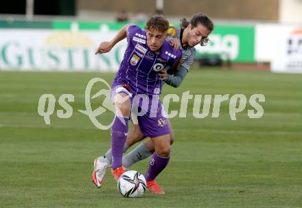 Fussball. Bundesliga. RZ Pellets WAC gegen SK Austria Klagenfurt. Matthaeus Taferner,  (WAC), Fabio Markelic (Klagenfurt). Wolfsberg, am 23.10.2021.
Foto: Kuess
www.qspictures.net

---
pressefotos, pressefotografie, kuess, qs, qspictures, sport, bild, bilder, bilddatenbank