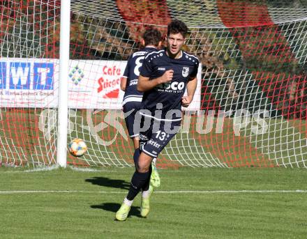 Fussball. Kaerntner Liga. Ferlach Atus gegen ATSV Wolfsberg.  Torjubel  Bastian Rupp,  (Wolfsberg). Ferlach, 23.10.2021.
Foto: Kuess
---
pressefotos, pressefotografie, kuess, qs, qspictures, sport, bild, bilder, bilddatenbank