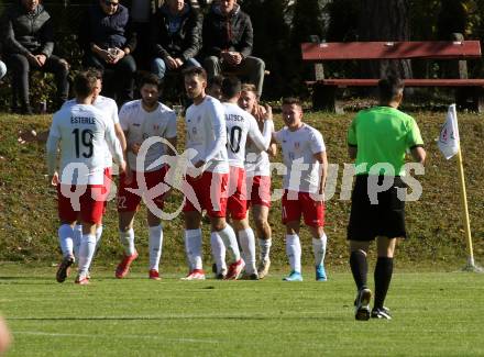 Fussball. Kaerntner Liga. Ferlach Atus gegen ATSV Wolfsberg. Torjubel Hannes Marcel Schwarz  (Ferlach). Ferlach, 23.10.2021.
Foto: Kuess
---
pressefotos, pressefotografie, kuess, qs, qspictures, sport, bild, bilder, bilddatenbank