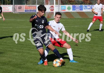 Fussball. Kaerntner Liga. Ferlach Atus gegen ATSV Wolfsberg.  Dominik Mak (Ferlach),    Maximilian Sorger (Wolfsberg). Ferlach, 23.10.2021.
Foto: Kuess
---
pressefotos, pressefotografie, kuess, qs, qspictures, sport, bild, bilder, bilddatenbank