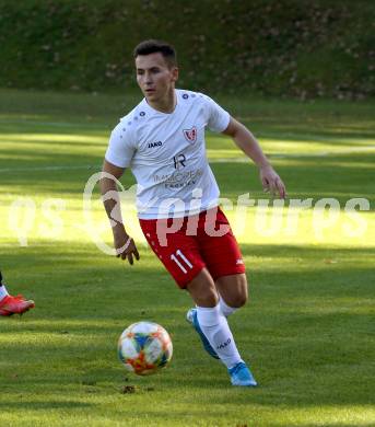 Fussball. Kaerntner Liga. Ferlach Atus gegen ATSV Wolfsberg.  Dominik Mak (Ferlach). Ferlach, 23.10.2021.
Foto: Kuess
---
pressefotos, pressefotografie, kuess, qs, qspictures, sport, bild, bilder, bilddatenbank