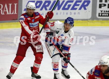 EBEL. Eishockey Bundesliga. KAC gegen	HC TWK Innsbruck. Kele Steffler,  (KAC),  Lukas Baer (Innsbruck). Klagenfurt, am 29.10.2021.
Foto: Kuess
www.qspictures.net

---
pressefotos, pressefotografie, kuess, qs, qspictures, sport, bild, bilder, bilddatenbank