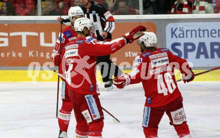 EBEL. Eishockey Bundesliga. KAC gegen	HC TWK Innsbruck. Torjubel Paul Postma, Johannes Bischofberger (KAC). Klagenfurt, am 29.10.2021.
Foto: Kuess
www.qspictures.net

---
pressefotos, pressefotografie, kuess, qs, qspictures, sport, bild, bilder, bilddatenbank