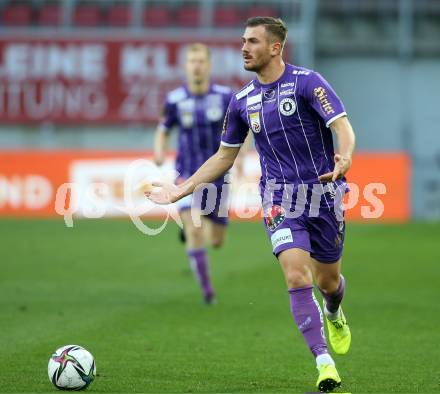 Fussball. Bundesliga. SK Austria Klagenfurt gegen  FC Flyeralarm Admira.   Turgay Gemicibasi (Klagenfurt). Klagenfurt, am 30.10.2021.
Foto: Kuess
www.qspictures.net
---
pressefotos, pressefotografie, kuess, qs, qspictures, sport, bild, bilder, bilddatenbank