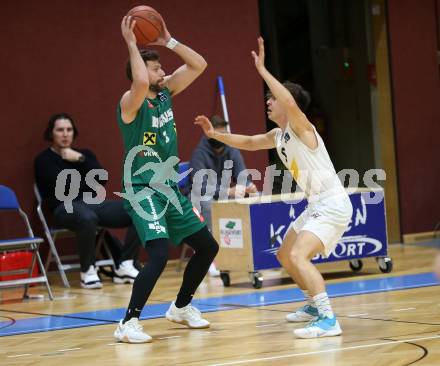 Basketball Zweite Liga 2021/2022. Grunddurchgang 4. Runde.  Woerthersee Piraten gegen Dornbirn Lions.  Felix Leindecker (Piraten), Panagiotis Zaraidonis  (Dornbirn). Klagenfurt, am 30.10.2021.
Foto: Kuess
www.qspictures.net

---
pressefotos, pressefotografie, kuess, qs, qspictures, sport, bild, bilder, bilddatenbank