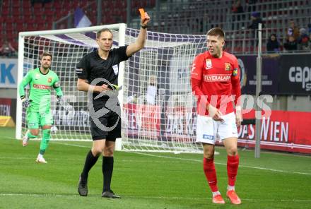 Fussball. Bundesliga. SK Austria Klagenfurt gegen  FC Flyeralarm Admira.   Schiedsrichter Harald Lechner, Leonardo Lukacevic  (Admira). Klagenfurt, am 30.10.2021.
Foto: Kuess
www.qspictures.net
---
pressefotos, pressefotografie, kuess, qs, qspictures, sport, bild, bilder, bilddatenbank