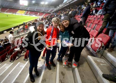 Fussball. Bundesliga. SK Austria Klagenfurt gegen  FC Flyeralarm Admira.   Fabian Miesenboeck, Kinder (Klagenfurt). Klagenfurt, am 30.10.2021.
Foto: Kuess
www.qspictures.net

---
pressefotos, pressefotografie, kuess, qs, qspictures, sport, bild, bilder, bilddatenbank